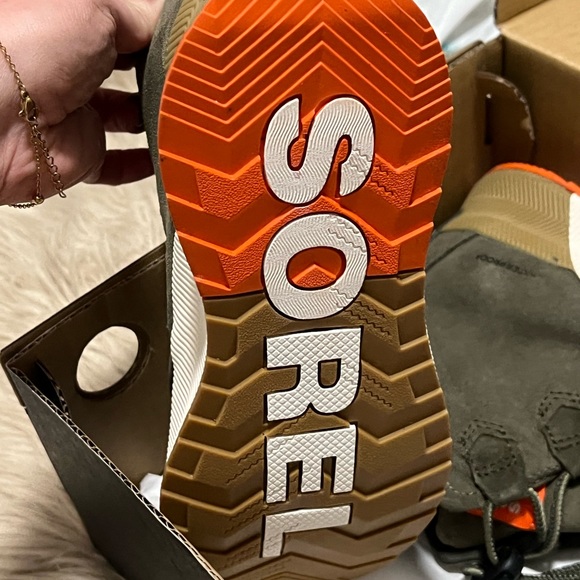 Sorel youth size 7 NIB - Picture 3 of 4